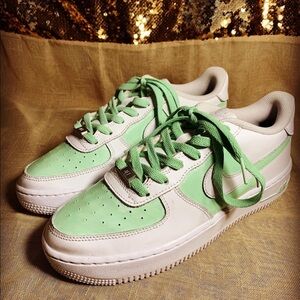 Air Force 1 Custom Mint Sneakers